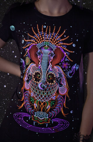 "Ganesha" Women's T-shirt