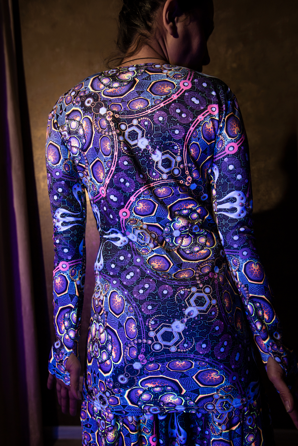 "Banyan fractal" suit