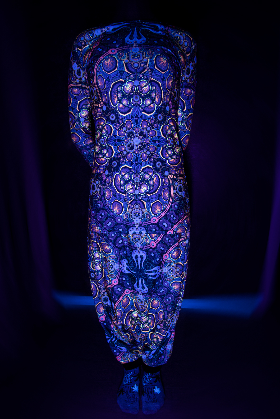 "Banyan fractal" suit